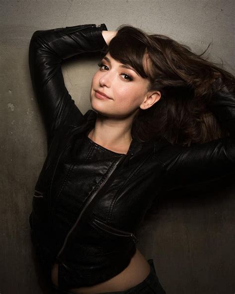 milana vayntrub sexy